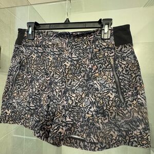 Athleta Patterned Trekkie North Shorts (#238)